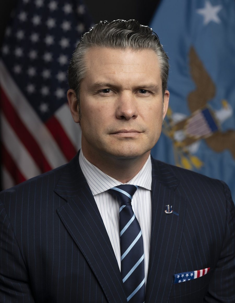 Official portrait of Pete Hegseth, Secretary of War