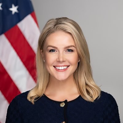 Official portrait of Karoline Leavitt, White House Press Secretary